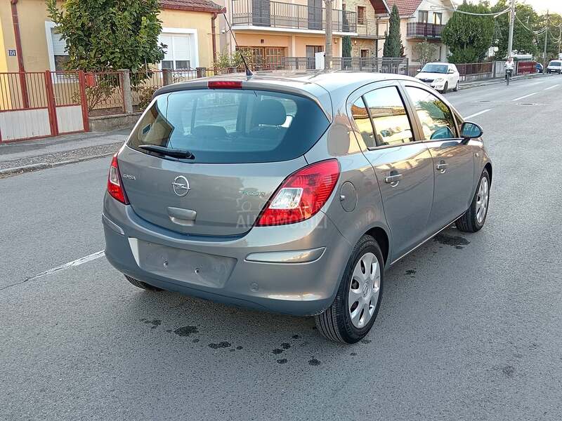 Opel Corsa D FABRIKA
