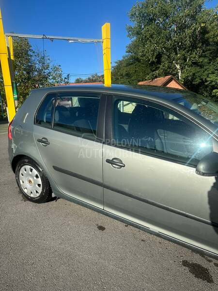 Volkswagen Golf 5 