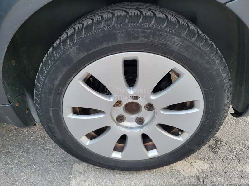 Volkswagen Passat B5.5 /74k w/tdi