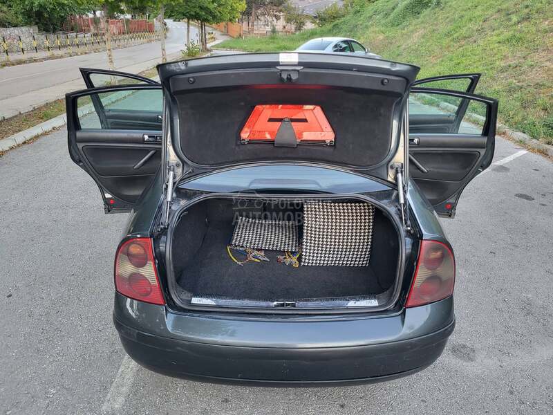 Volkswagen Passat B5.5 /74k w/tdi