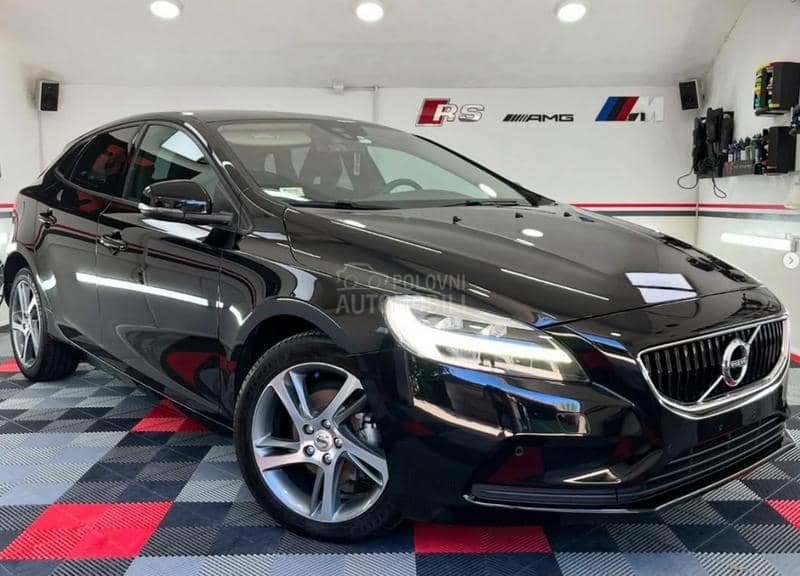 Volvo V40 2.0 MY2017