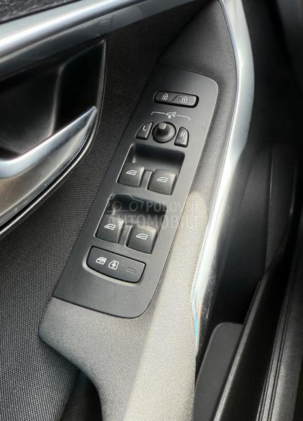 Volvo V40 2.0 MY2017