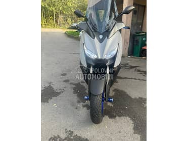 Yamaha XMAX