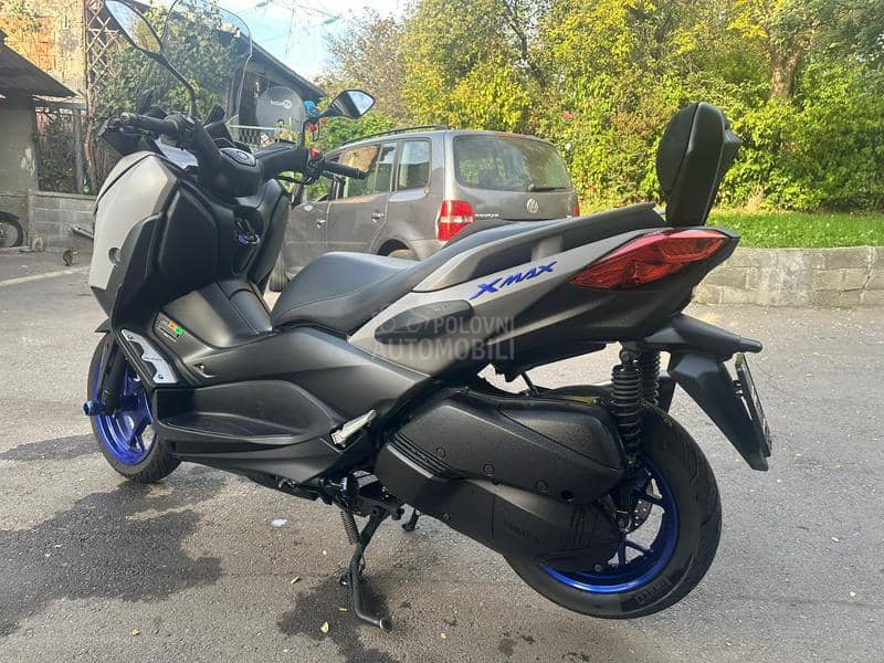 Yamaha XMAX