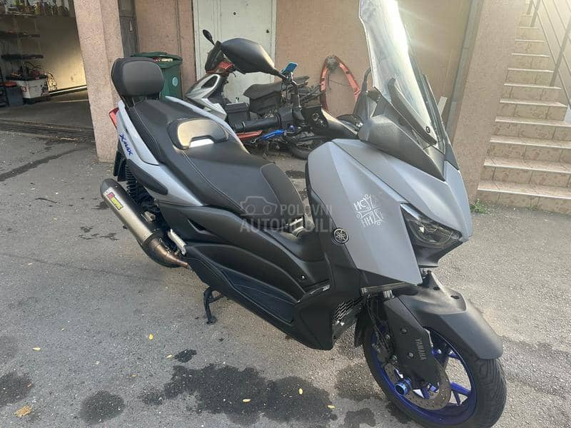 Yamaha XMAX