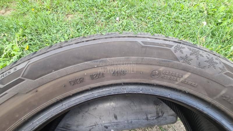 Barum 215/55 R17 Zimska