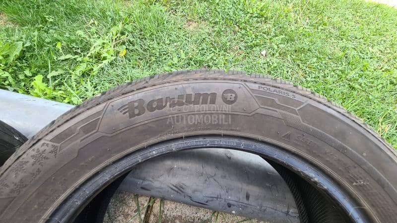 Barum 215/55 R17 Zimska