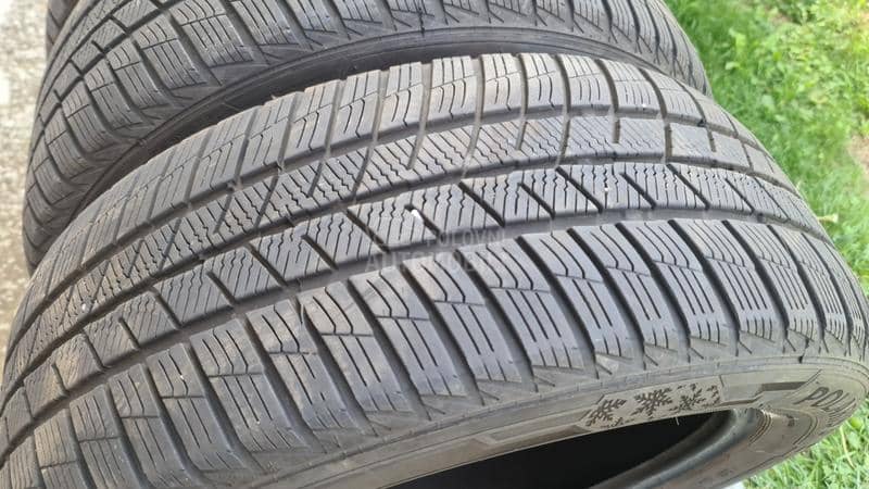 Barum 215/55 R17 Zimska