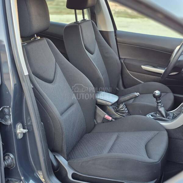 Peugeot 308 //RESTAY
