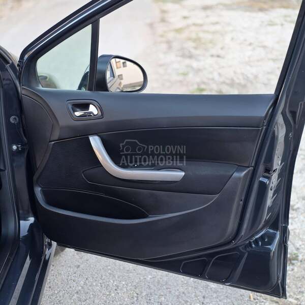 Peugeot 308 //RESTAY