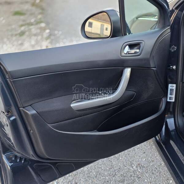 Peugeot 308 //RESTAY