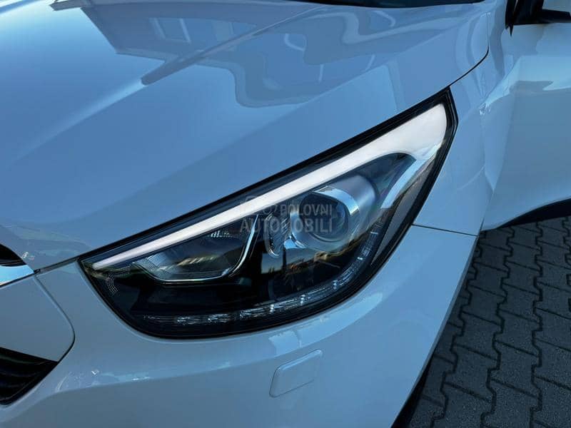 Hyundai ix35  Hyundai ix35