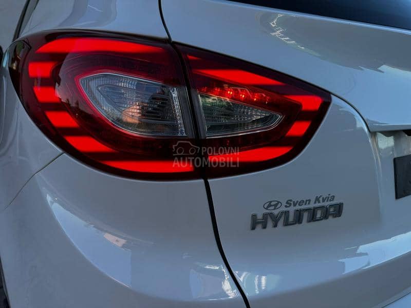 Hyundai ix35  Hyundai ix35