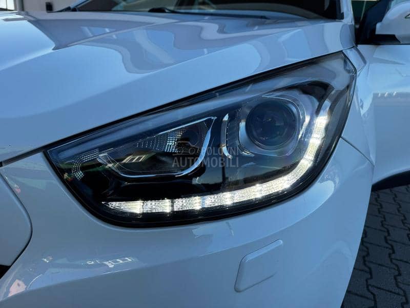 Hyundai ix35  Hyundai ix35