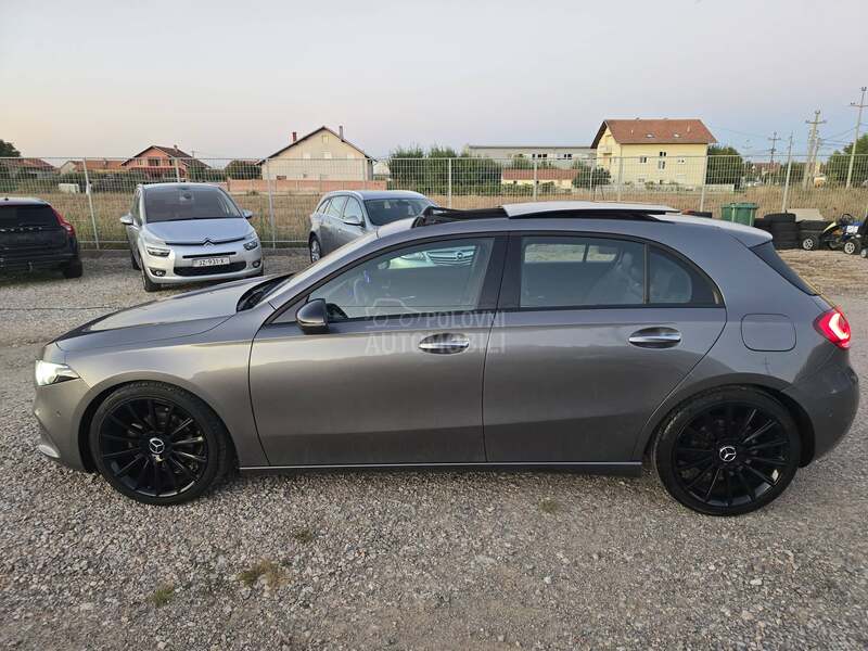 Mercedes Benz A 180 A 180 PANO MULTIBEAM