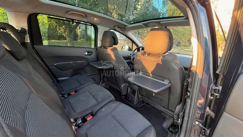 Peugeot 5008 2.0 HDI