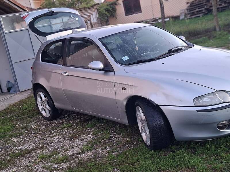 Alfa Romeo 147 