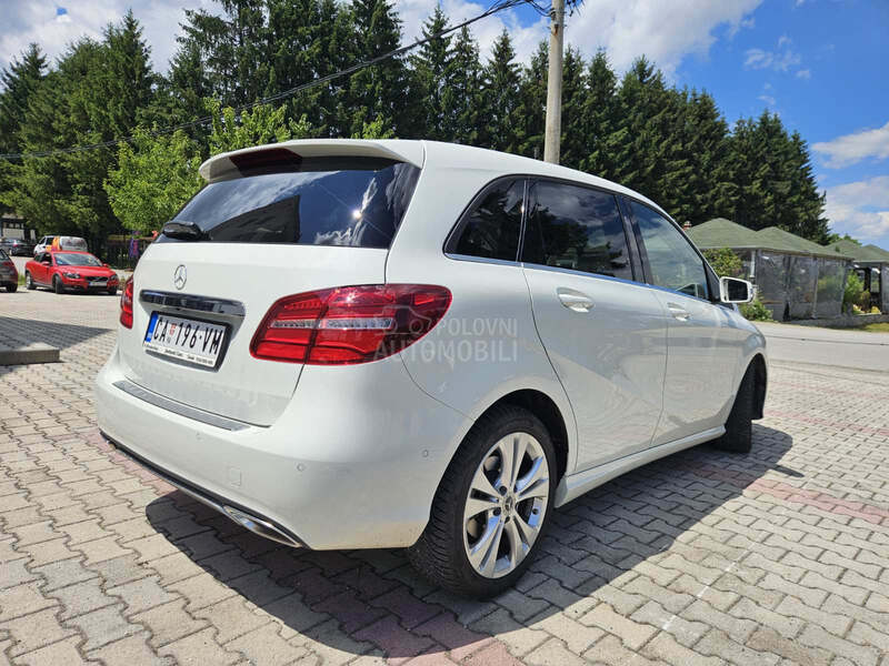 Mercedes Benz B 180 1.6