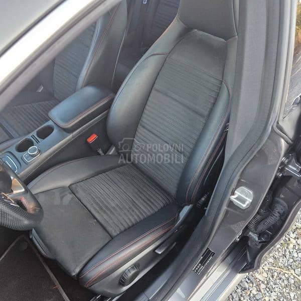 Mercedes Benz CLA 180 AMG