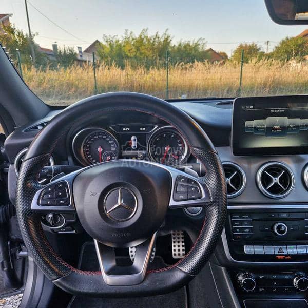 Mercedes Benz CLA 180 AMG