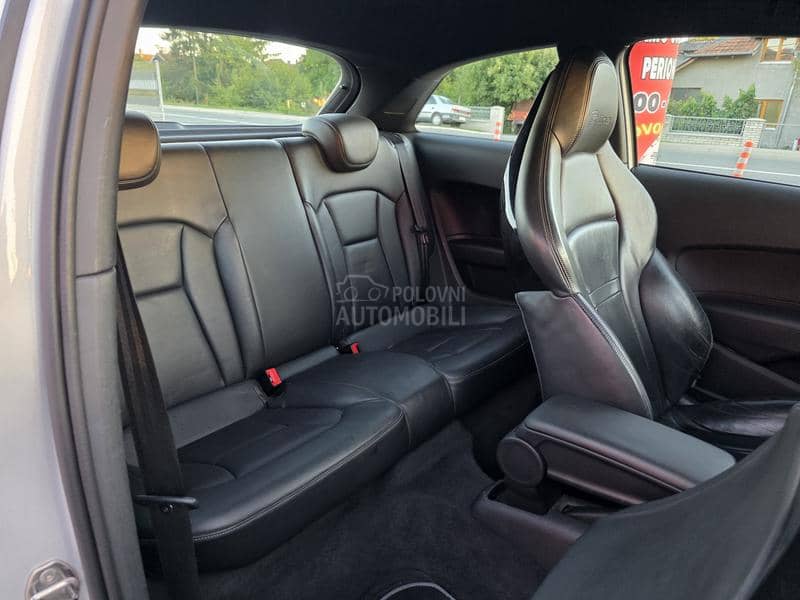 Audi A1 3x S line