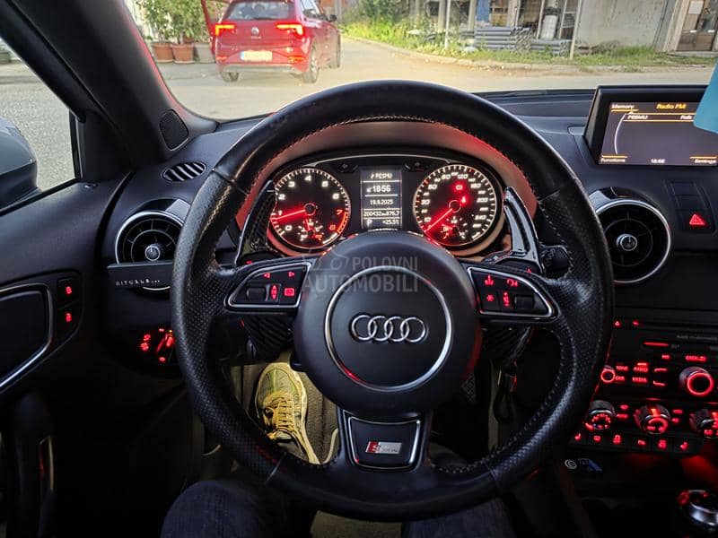 Audi A1 3x S line