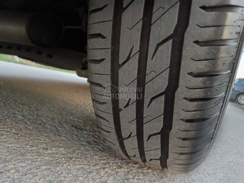 Volkswagen Golf 7 1.6TDI Virtual Toop