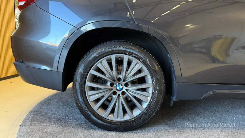 BMW X5 //3.0D/PANO/MEM/FUL