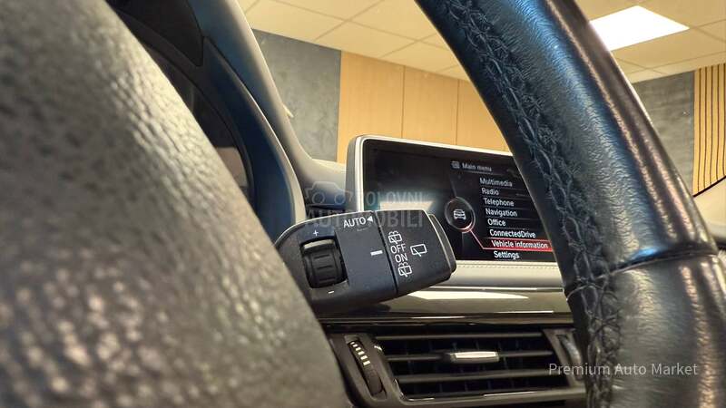 BMW X5 //3.0D/PANO/MEM/FUL