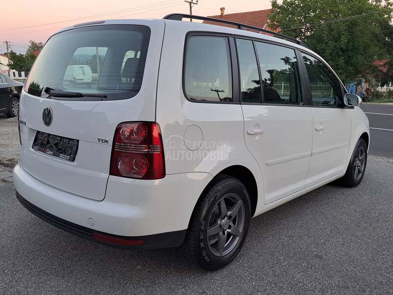 Volkswagen Touran 1.9 tdi