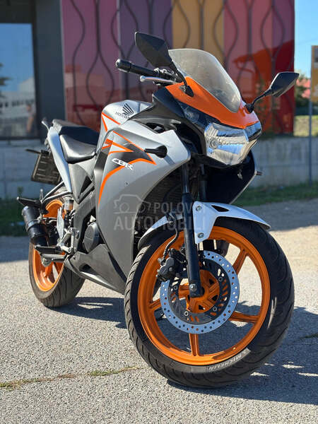 Honda cbr