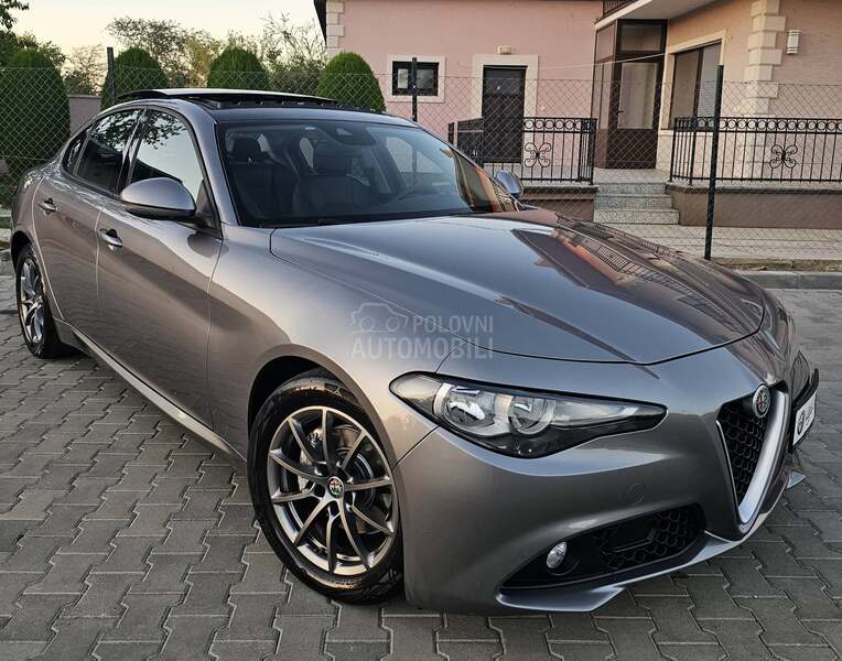 Alfa Romeo Giulia //PAANORAMA