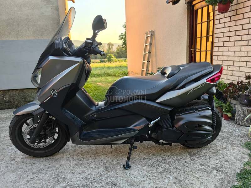 Yamaha Xmax 400