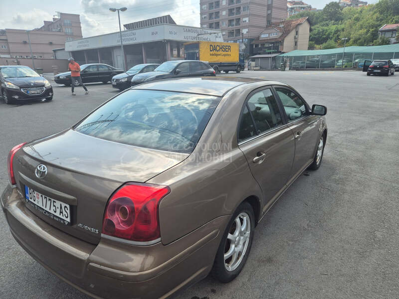 Toyota Avensis 1.8