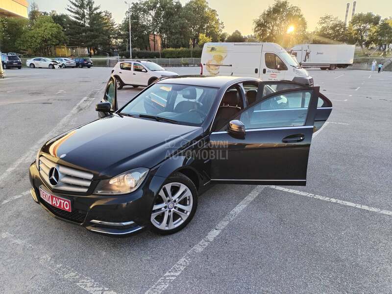 Mercedes Benz C 180 AVANGARD