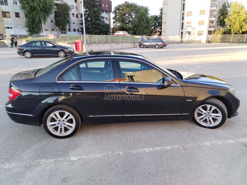 Mercedes Benz C 180 AVANGARD
