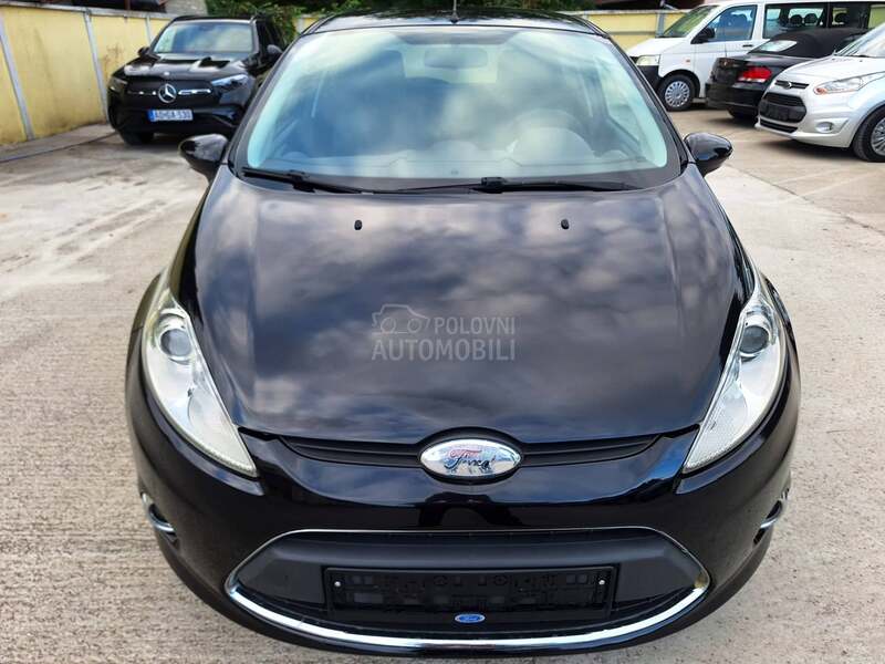 Ford Fiesta POGLEDATI TEXT