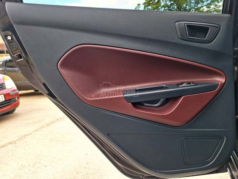 Ford Fiesta POGLEDATI TEXT