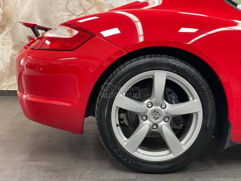 Porsche Cayman 2.7