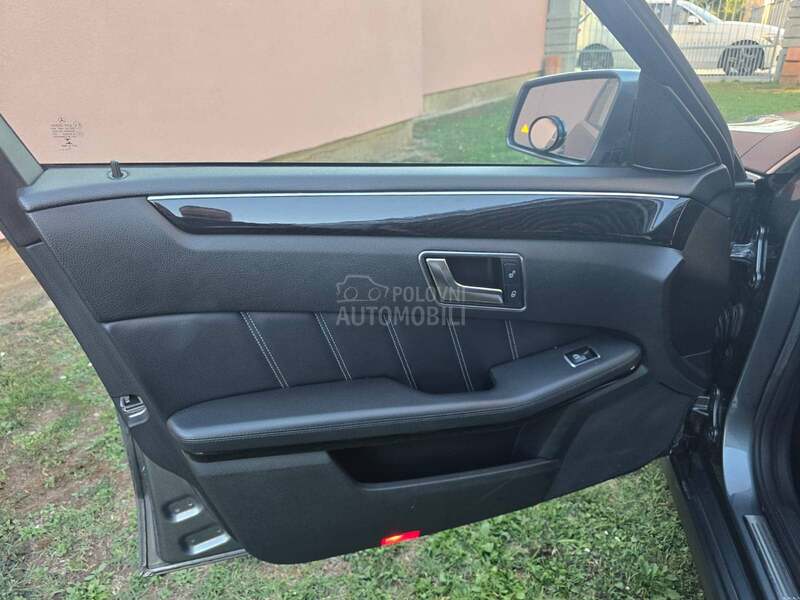 Mercedes Benz E 220 BLUETEC Euro6 Englez