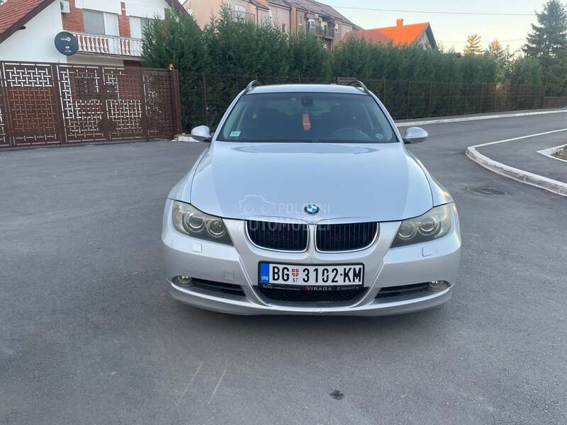 BMW 320 