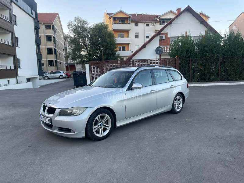 BMW 320 
