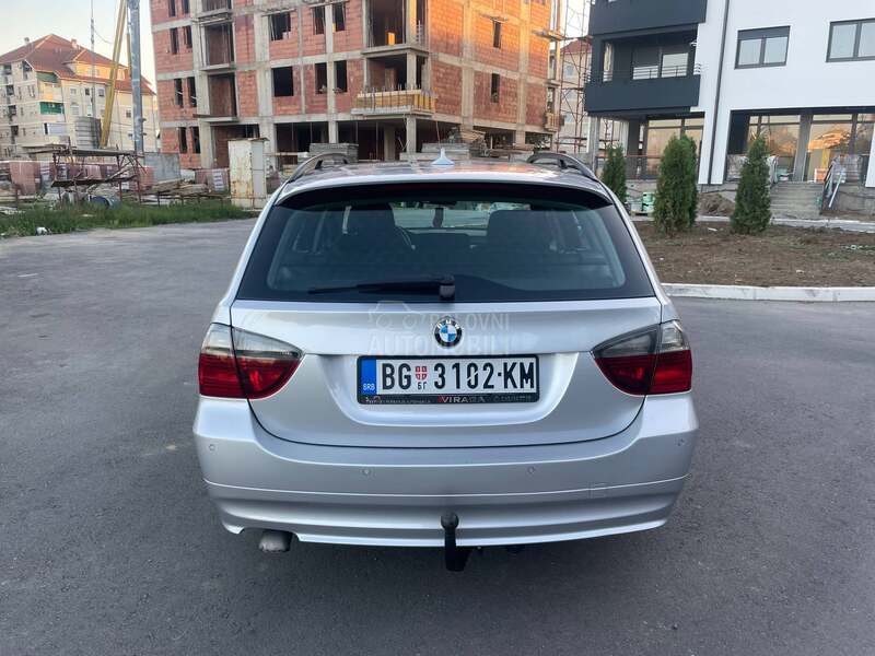 BMW 320 