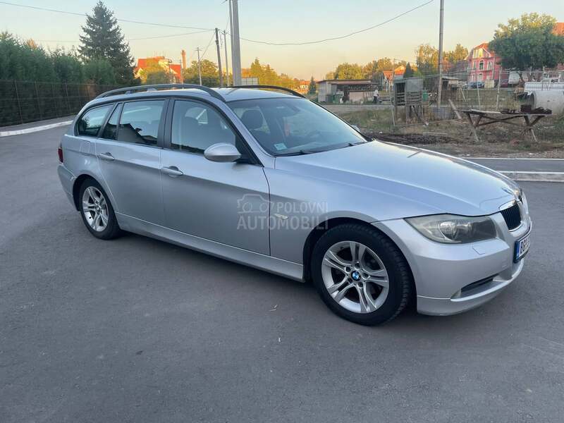 BMW 320 