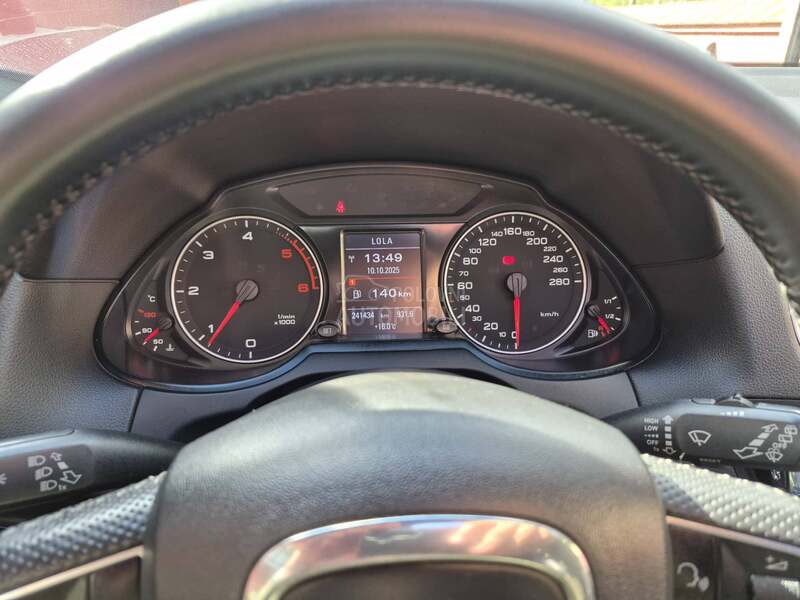 Audi Q5 2.0TDI 3XS-LINE/PANO