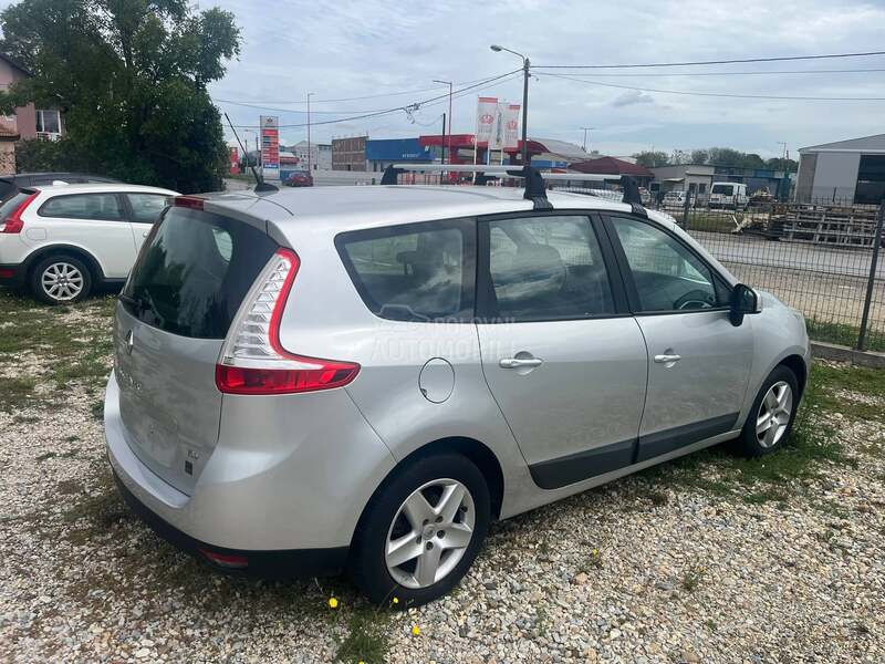 Renault Scenic 1.2
