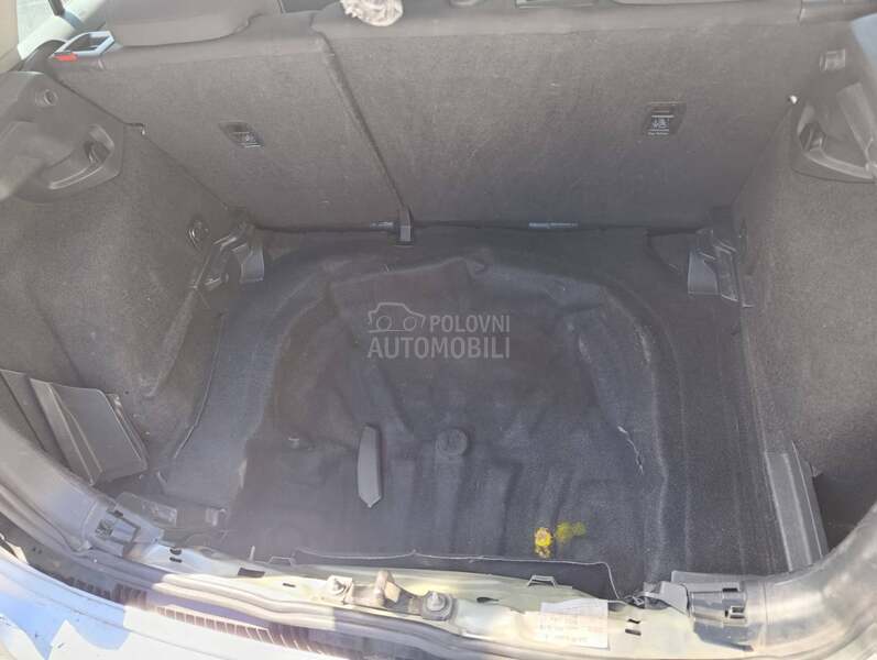 Volkswagen Golf 7 1.6 tdi