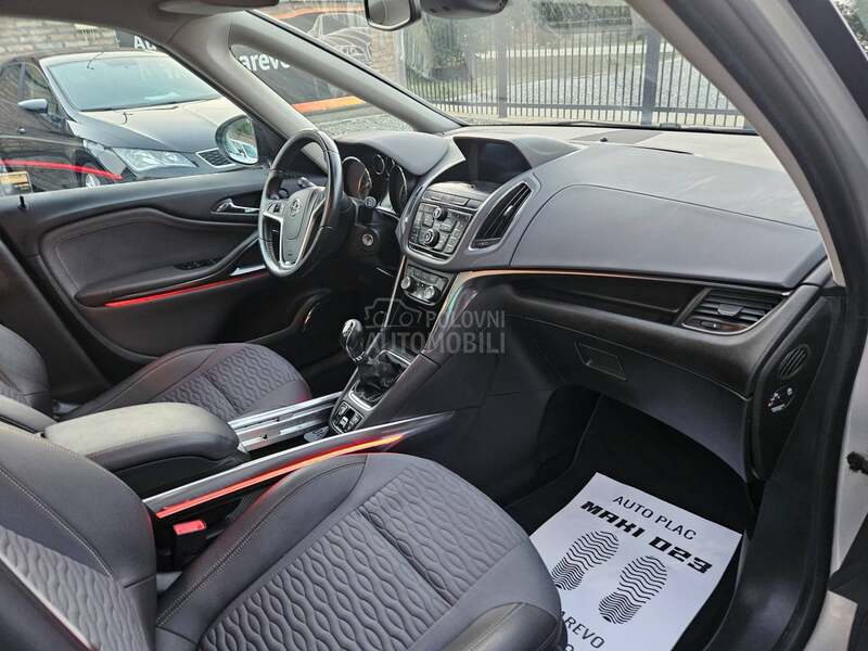 Opel Zafira 