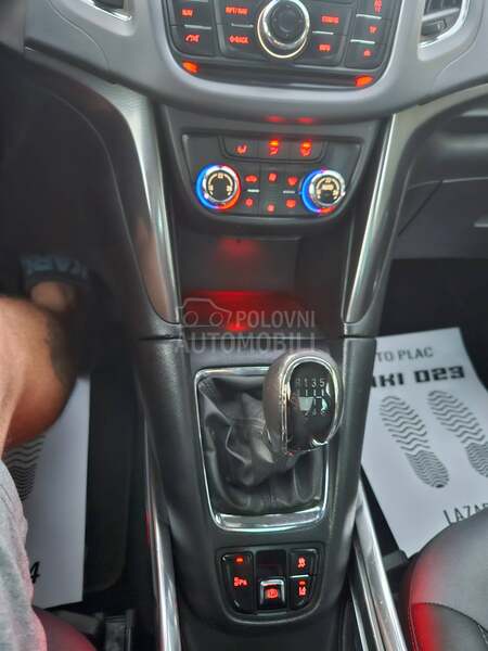 Opel Zafira 