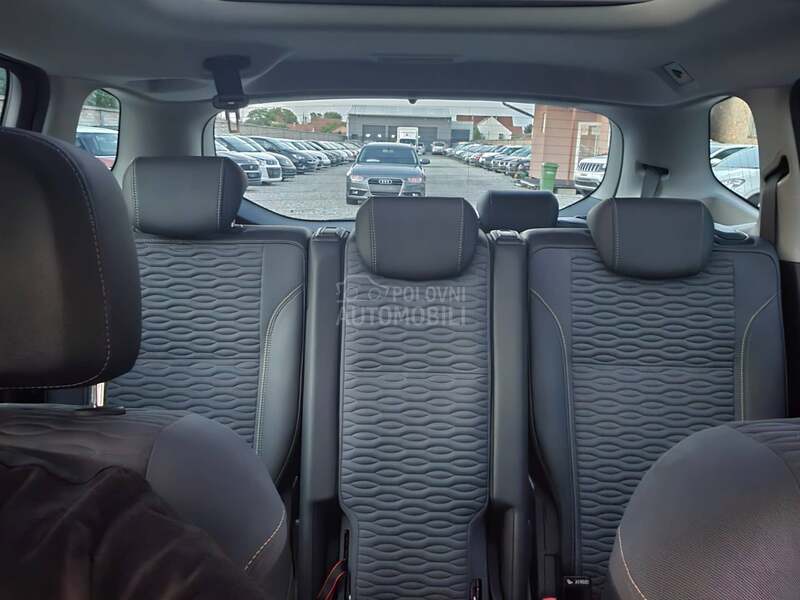 Opel Zafira 